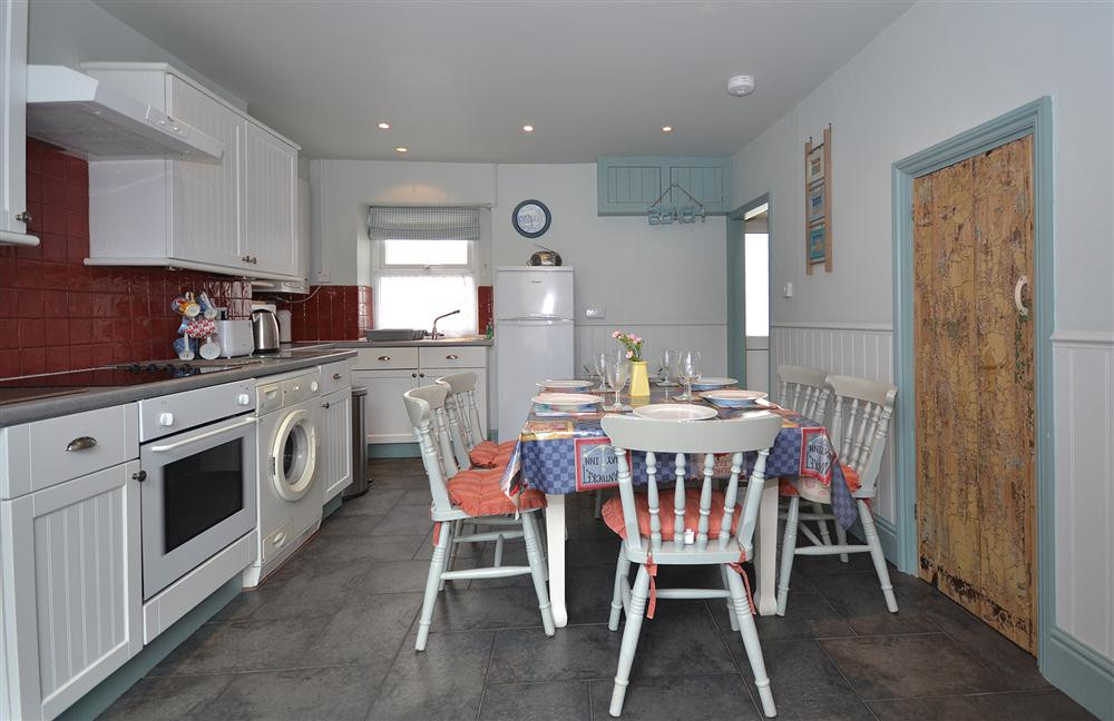 Beach Cottage Image 5