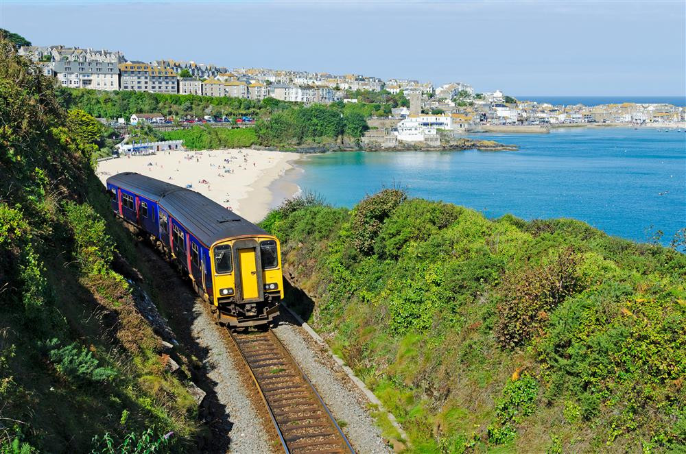 St Ives coast train 