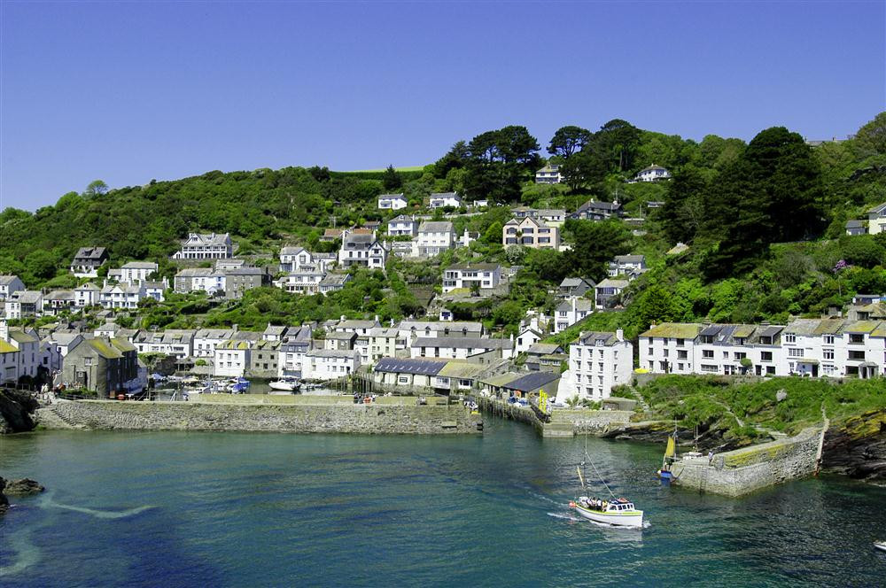 The historic fishing village of Polperro, a perfect spot for a holiday cottage