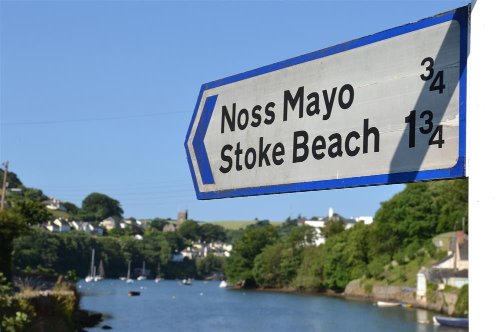 Bridgend, Noss Mayo