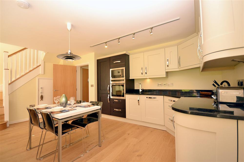 The kitchen and dining area