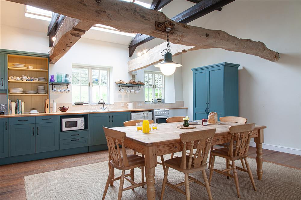 Kitchen dining room