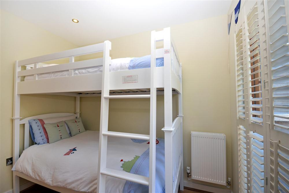 The first floor bunk bedroom 