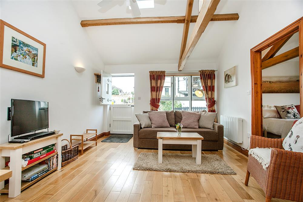 Open plan, light and airy