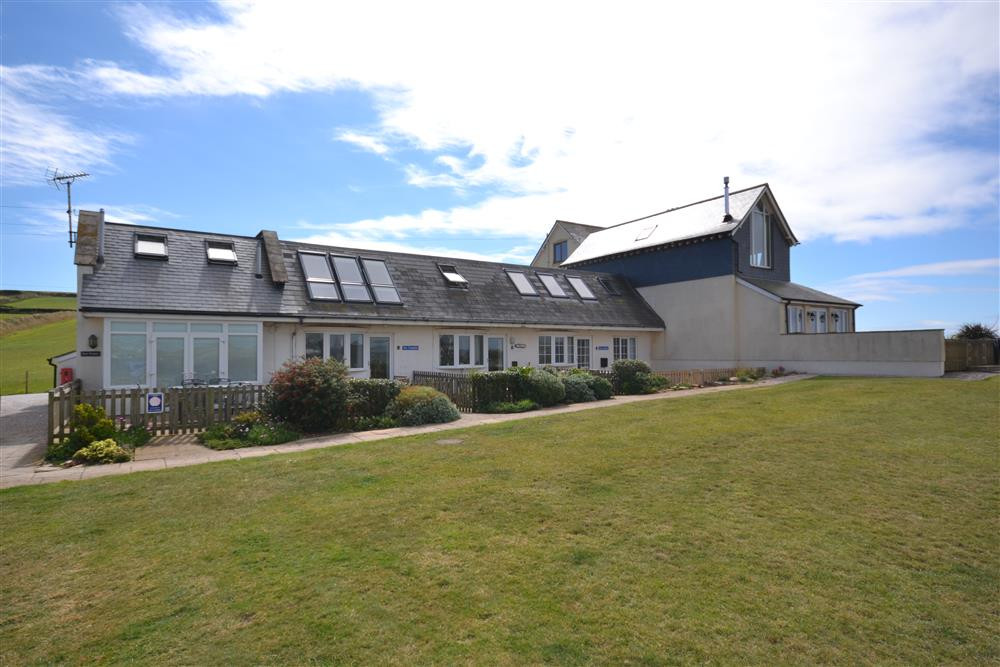 Seamark Cottages exterior