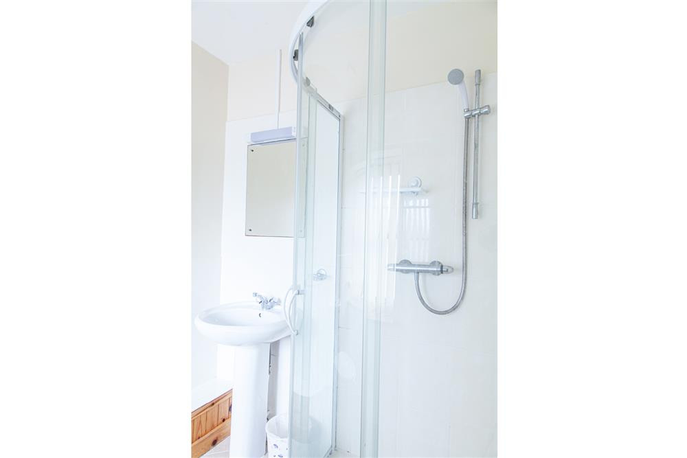 Ensuite shower