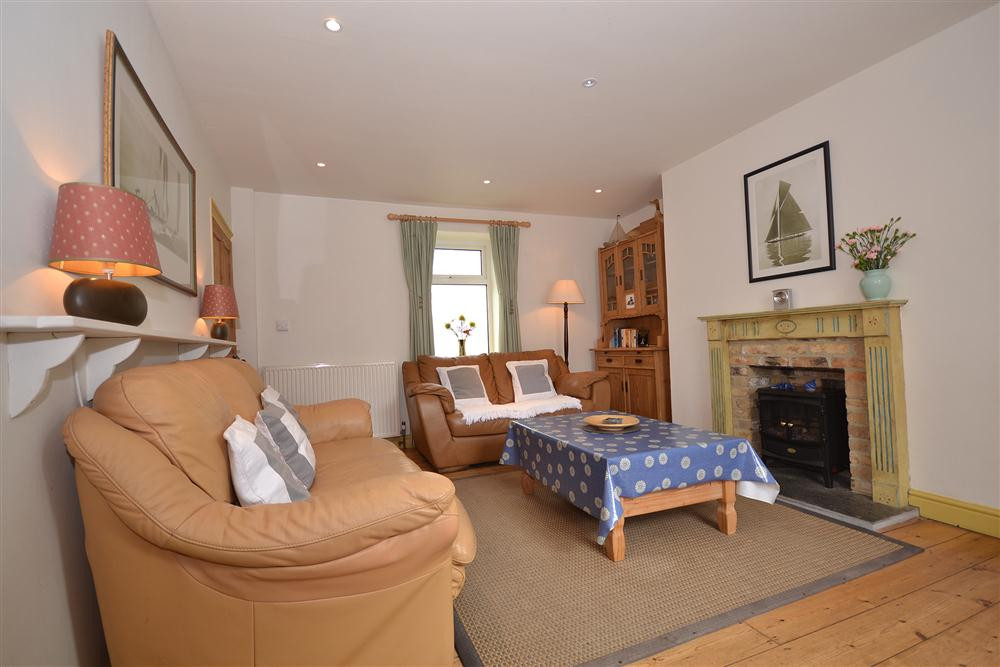 Beach Cottage Image 3