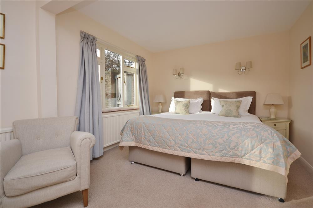 Ground floor en suite bedroom