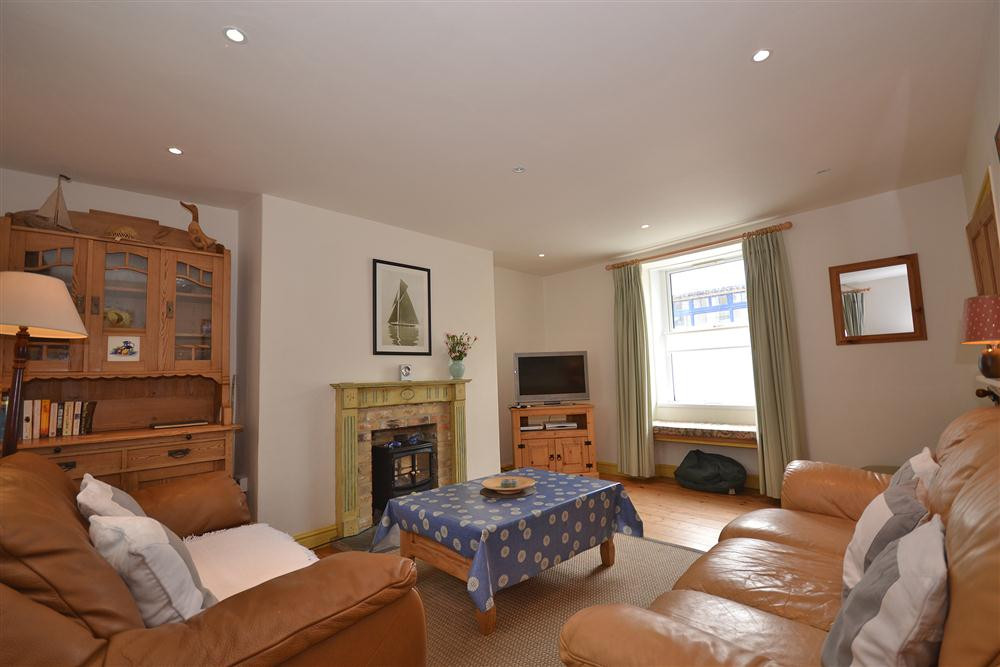 Beach Cottage Image 4
