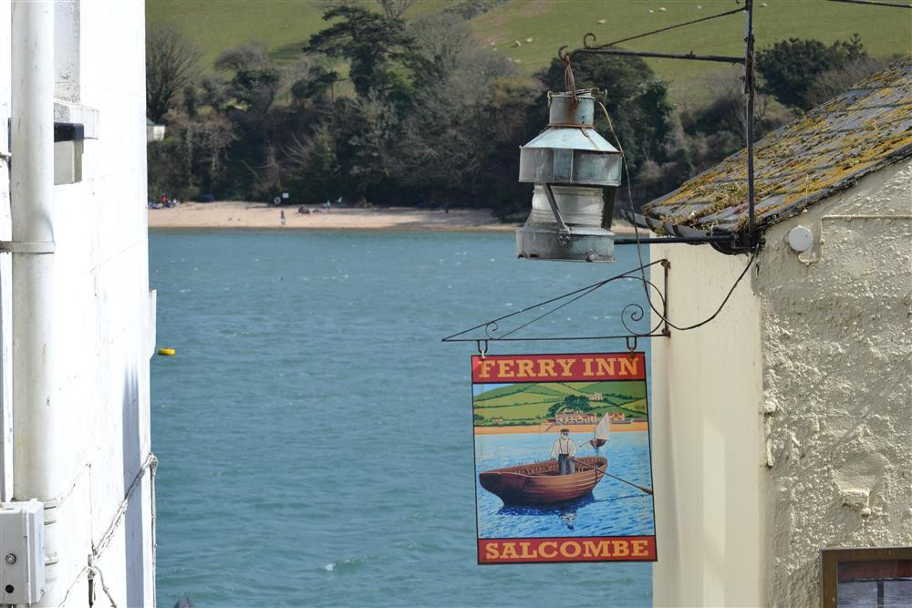 A number of popular pubs and restaurants within walking distance