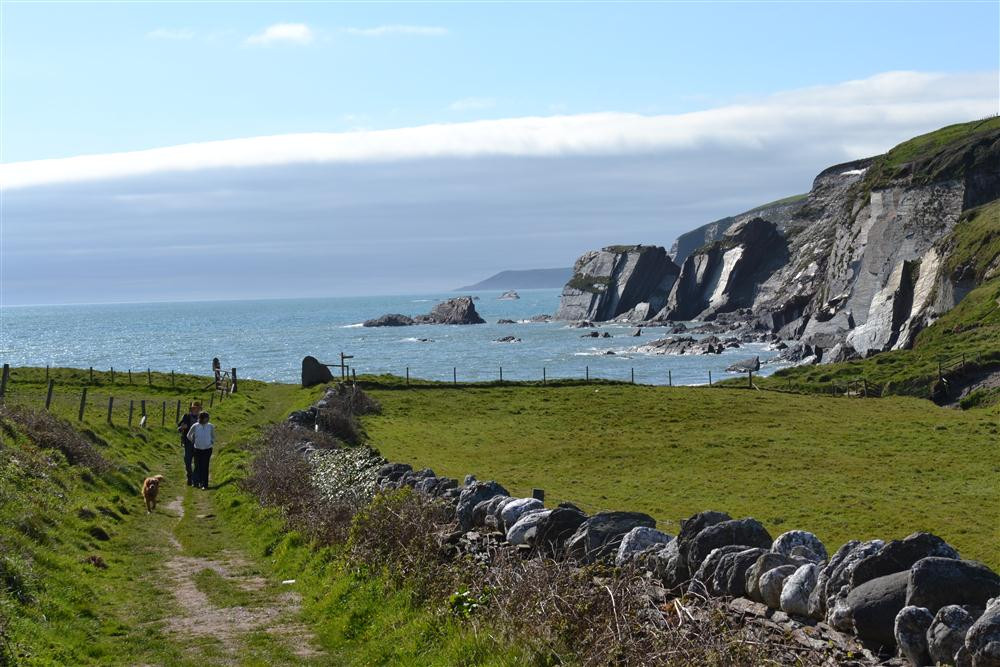 The footpath to Ayrmer cove