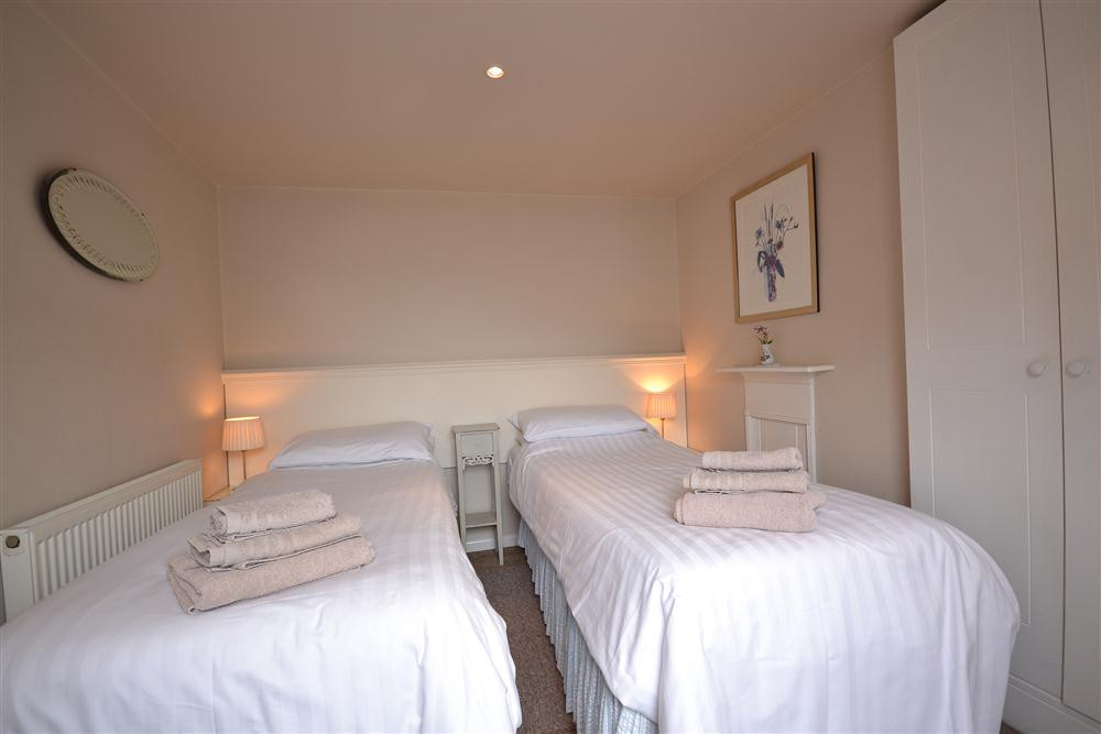 Beach Cottage Image 13