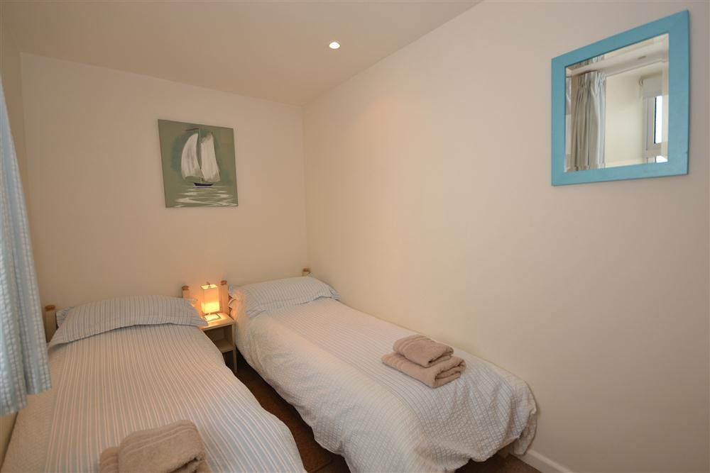 Beach Cottage Image 14