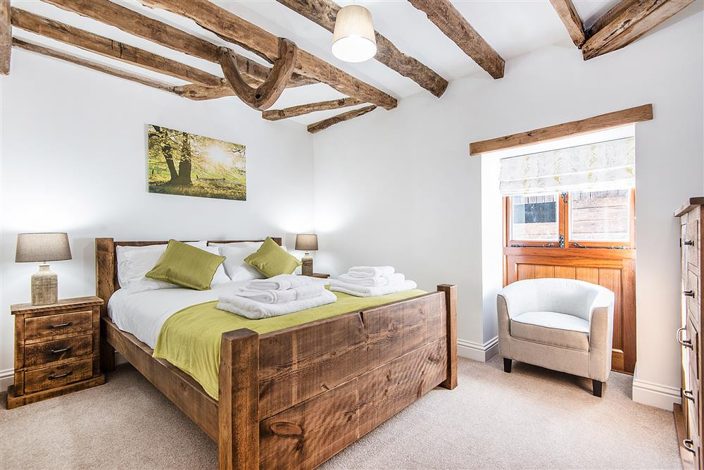 The ground floor bedroom with Kingsize bed