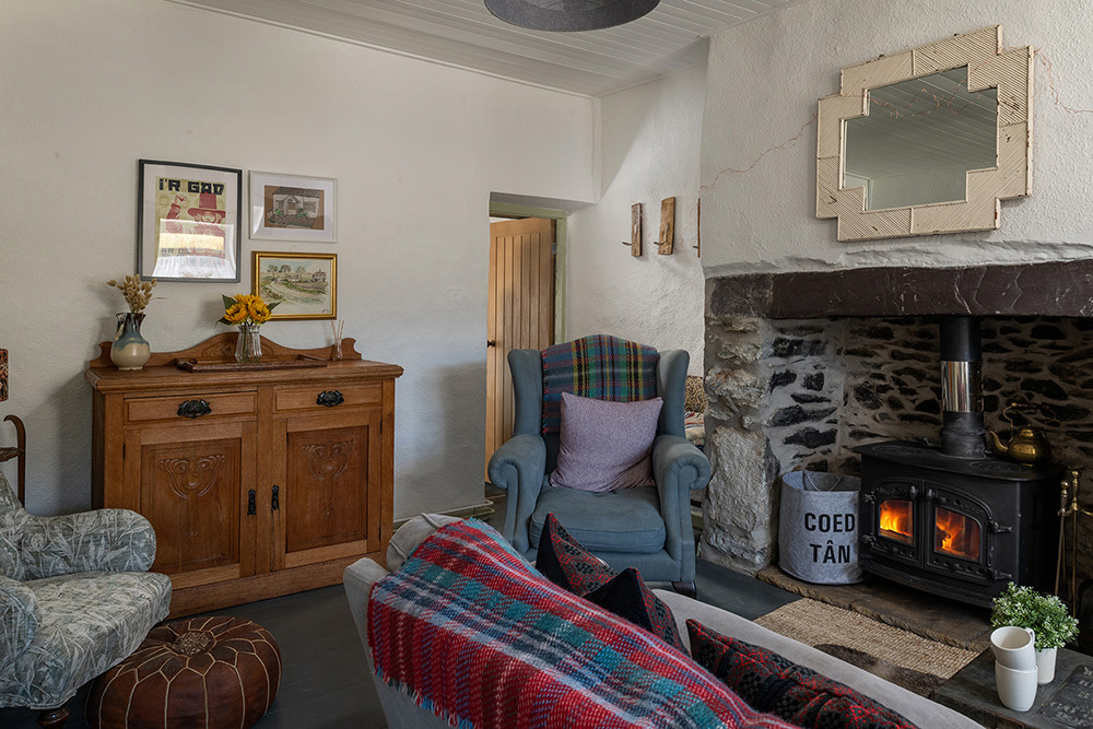 Cobweb Cottage Image 1
