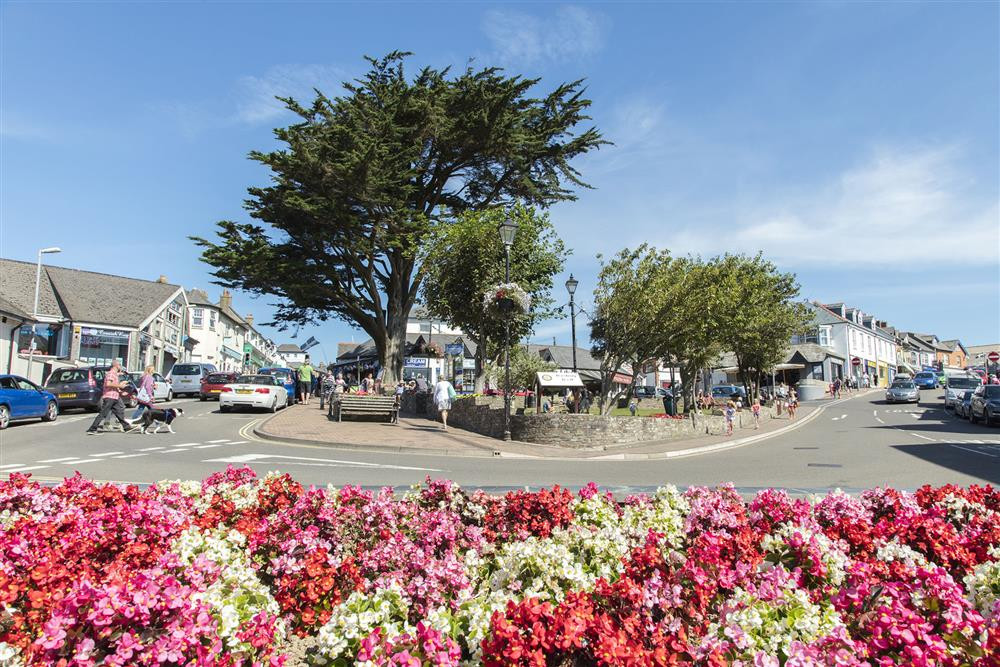 Bude high street by Matt Jessop