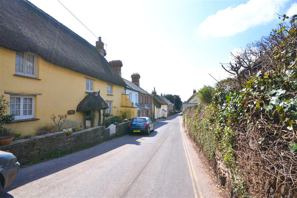 Thurlestone High Street
