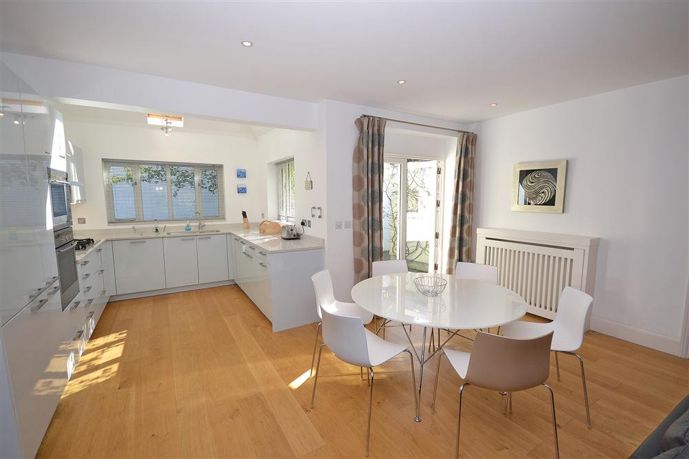 The dining area with seating for six.