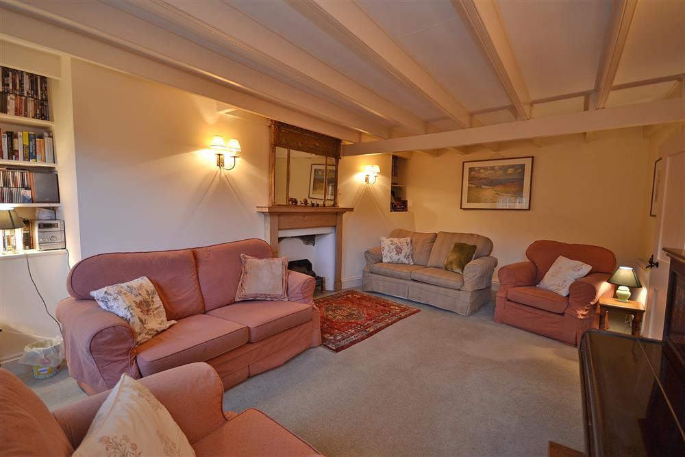 Another view of the sitting room.