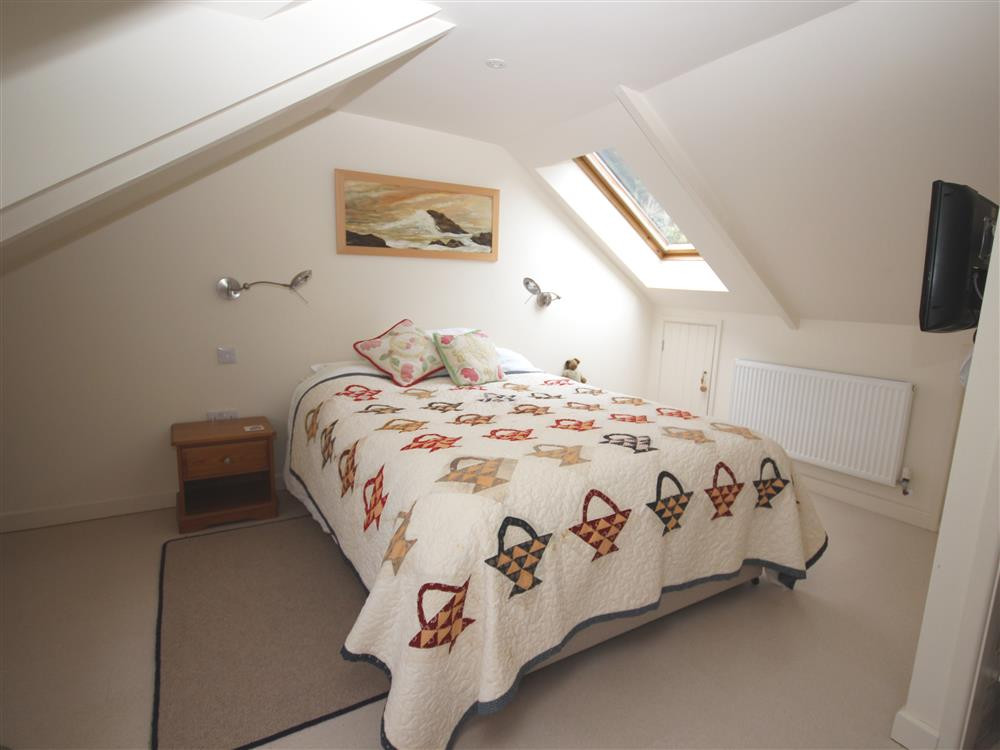 Top floor king bedroom