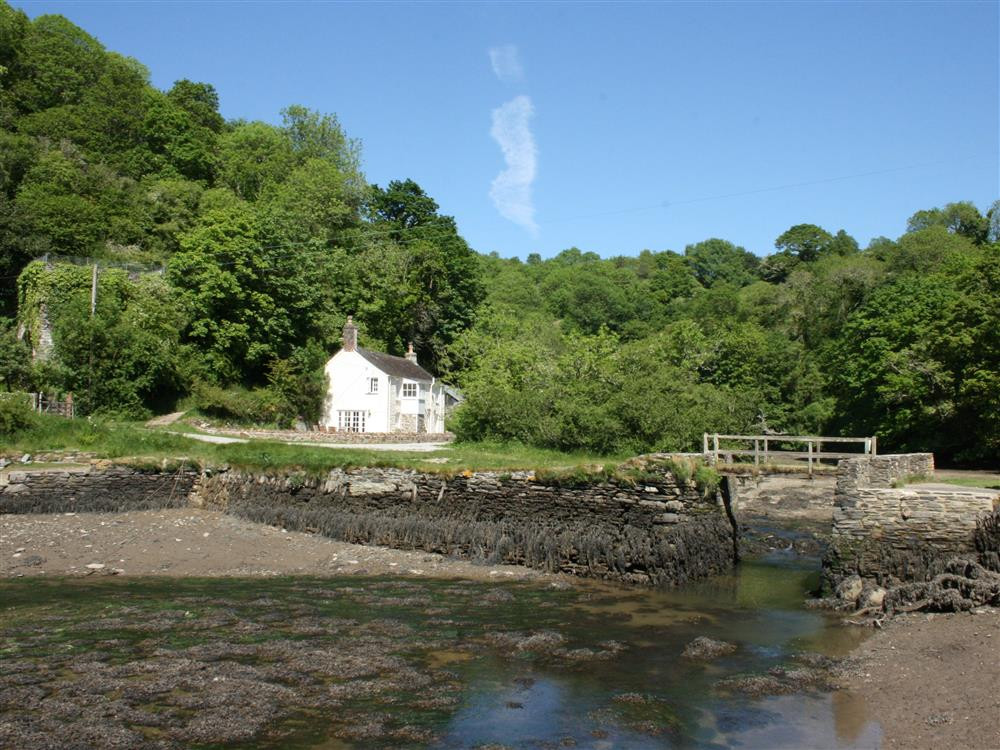 Pont Quay Cottage Image 1