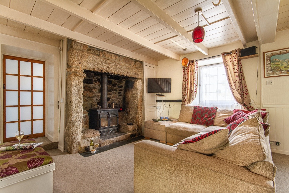 Second sitting room