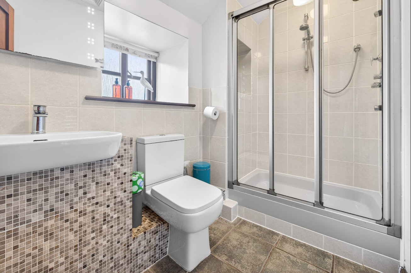 Property image 9 for THC829