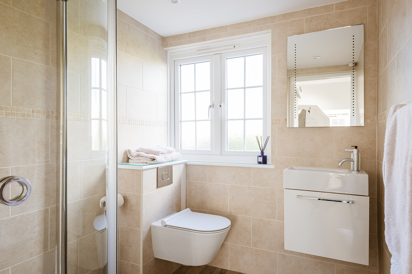 The first floor Twin Bedroom En Suite.