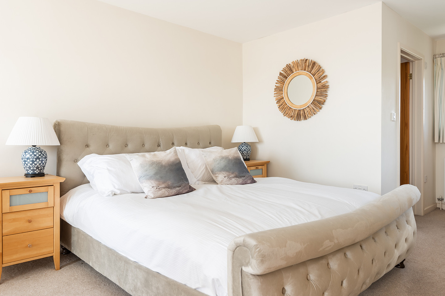 1st floor master bedroom 