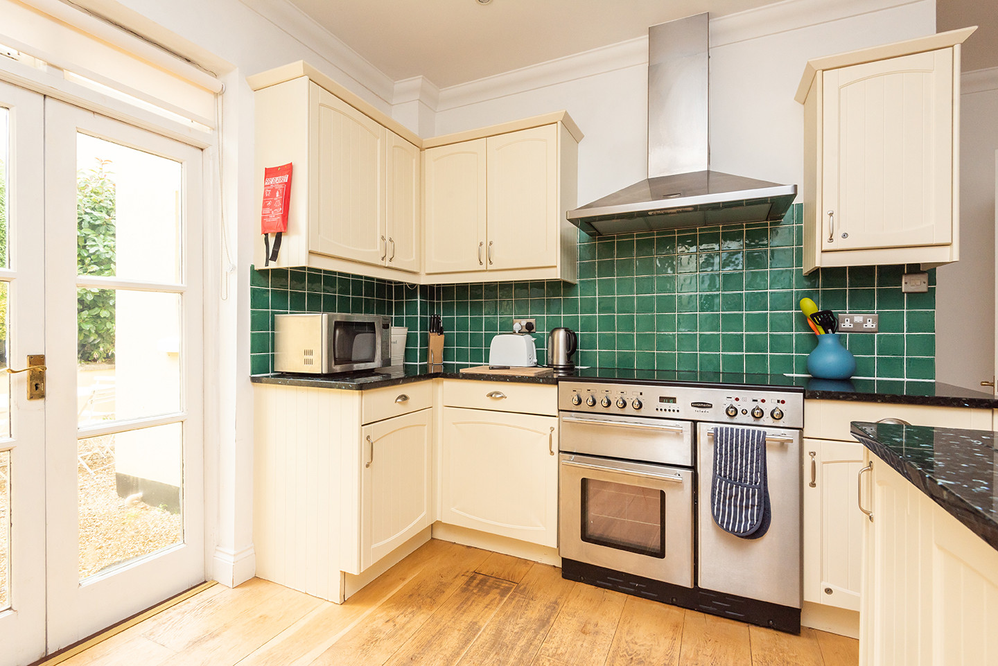 The well equipped kitchen