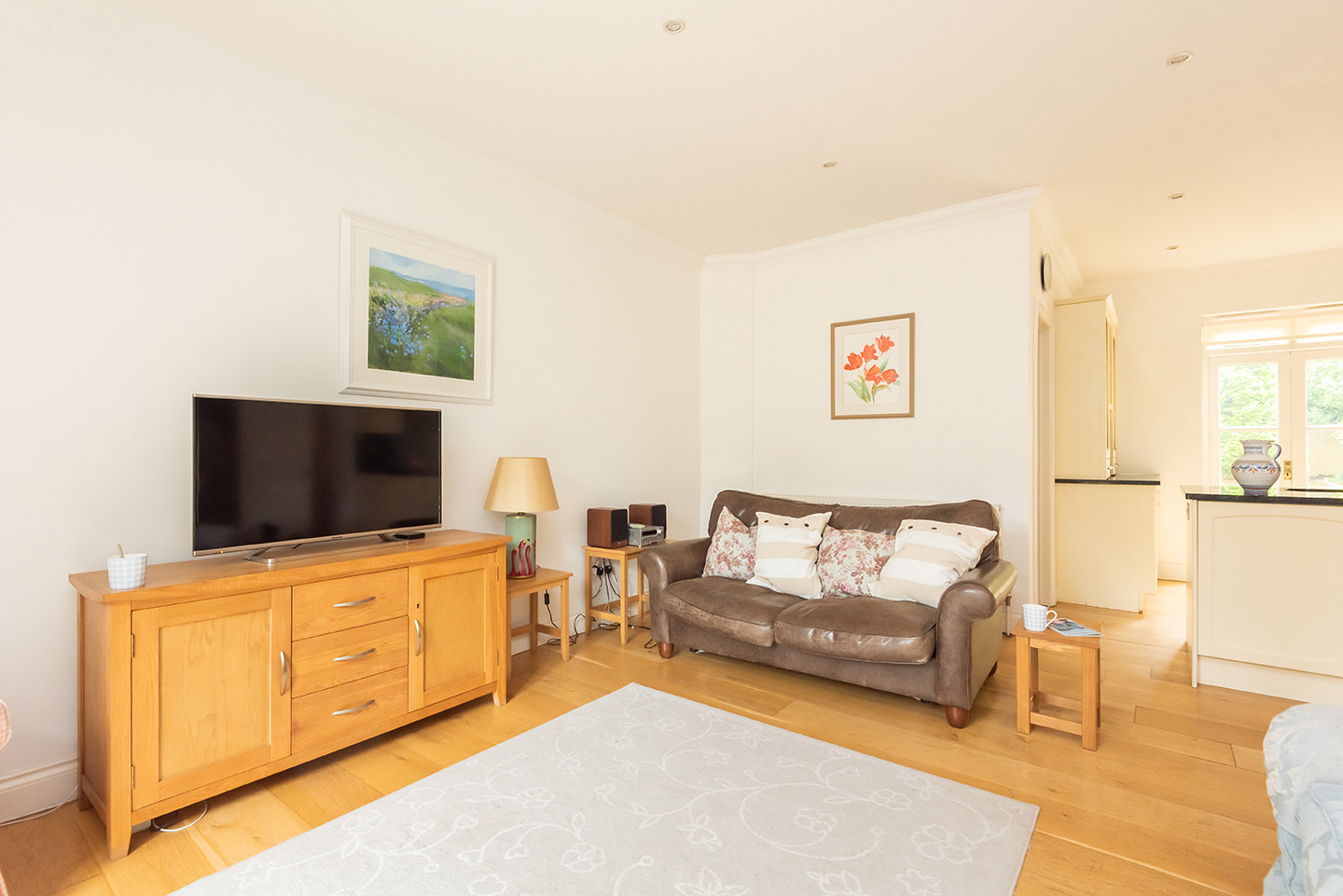 Another view of the lounge area