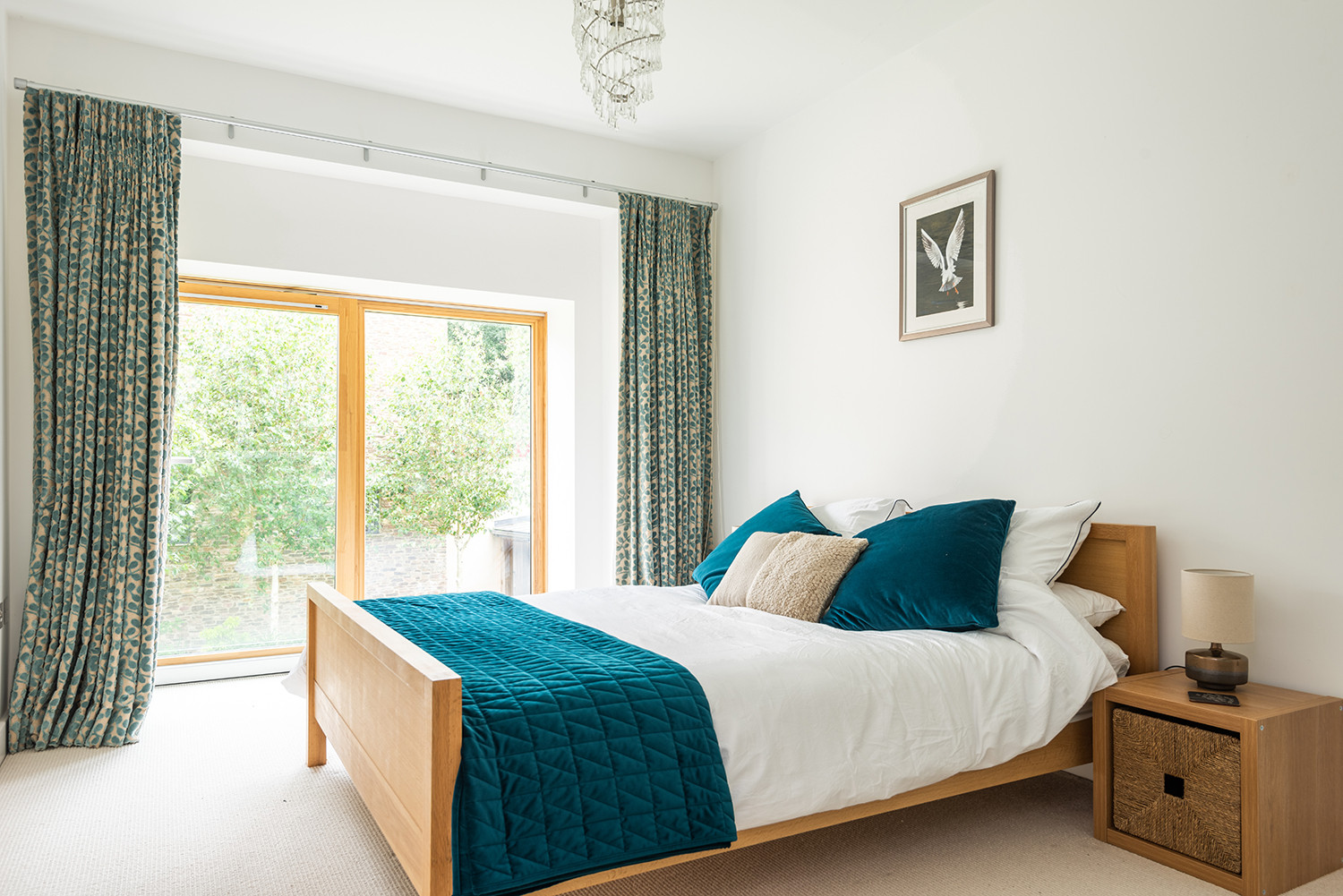 1st floor master bedroom with king size bed.