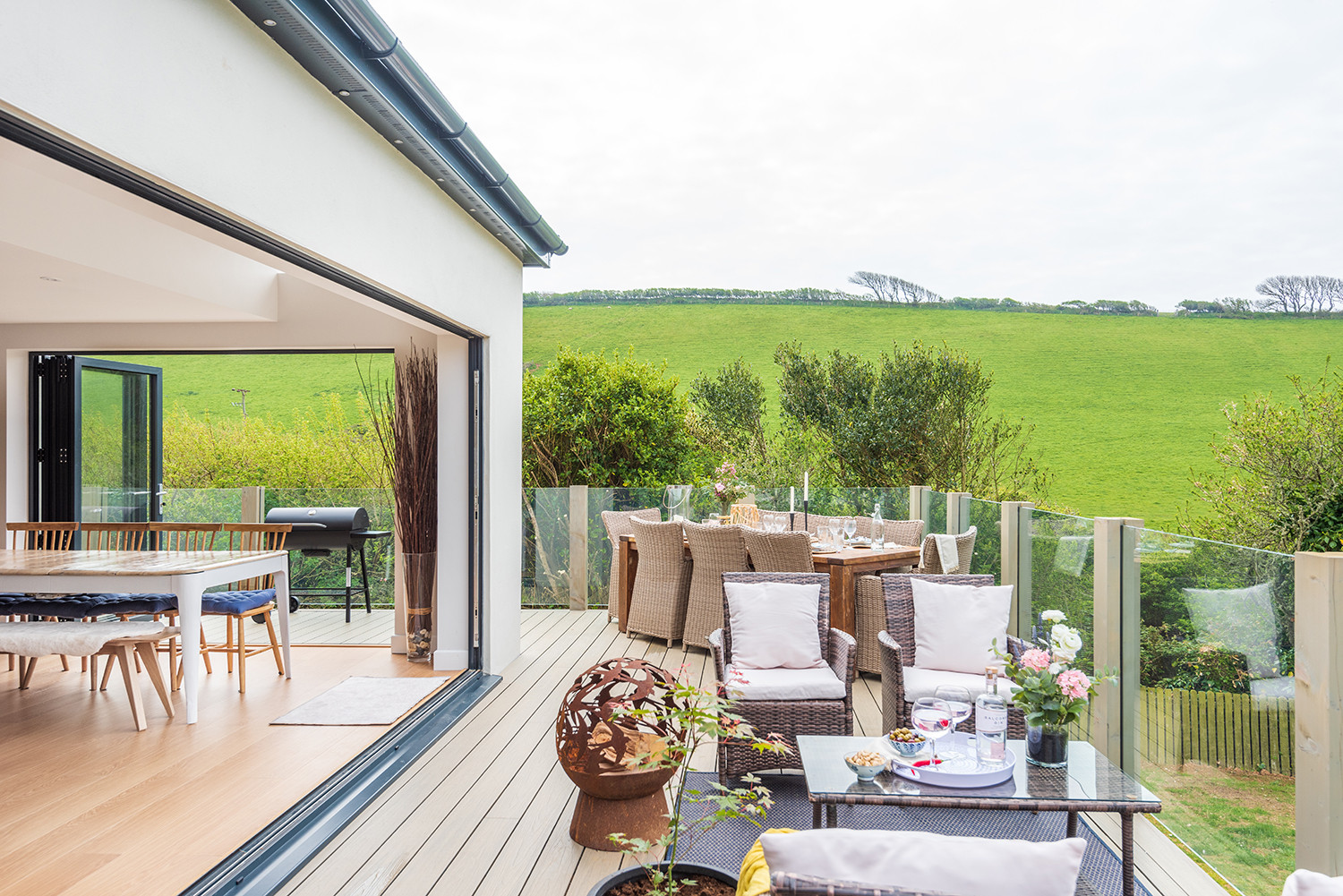 A closer look at the deck 