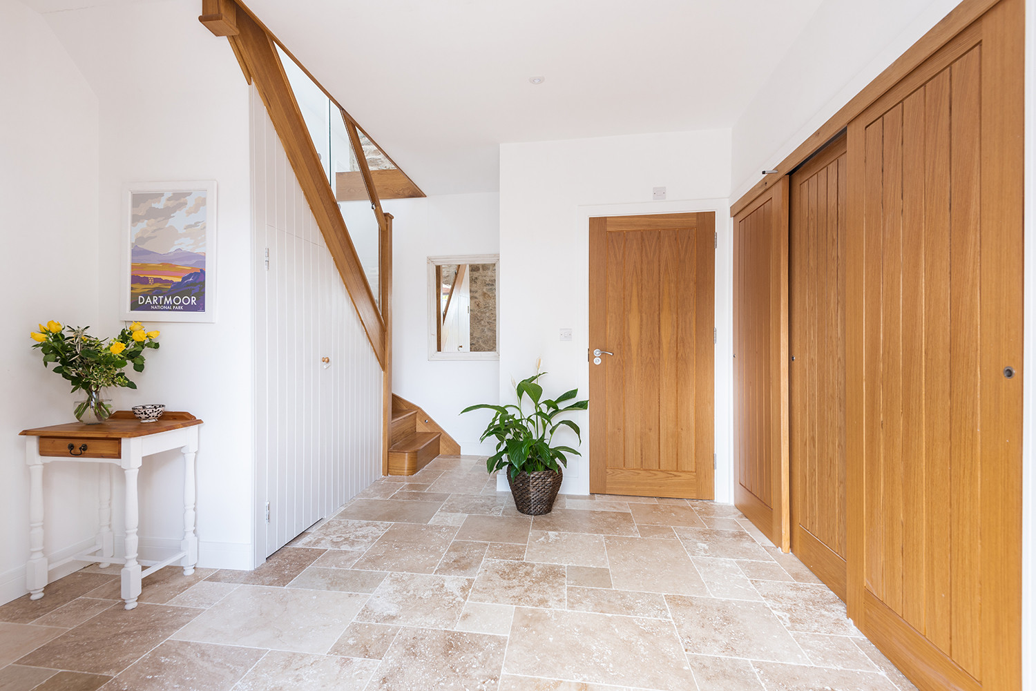 The beautiful entrance hallway 