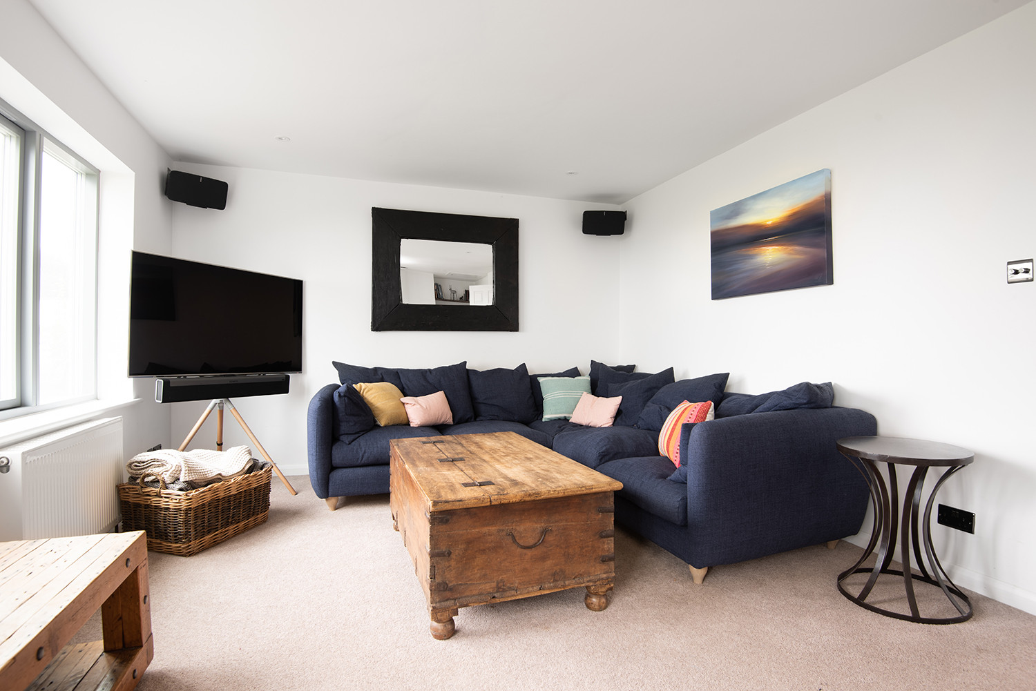 Another look at the lounge 