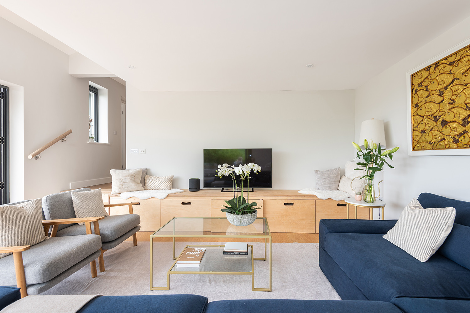 A closer look at the lounge 