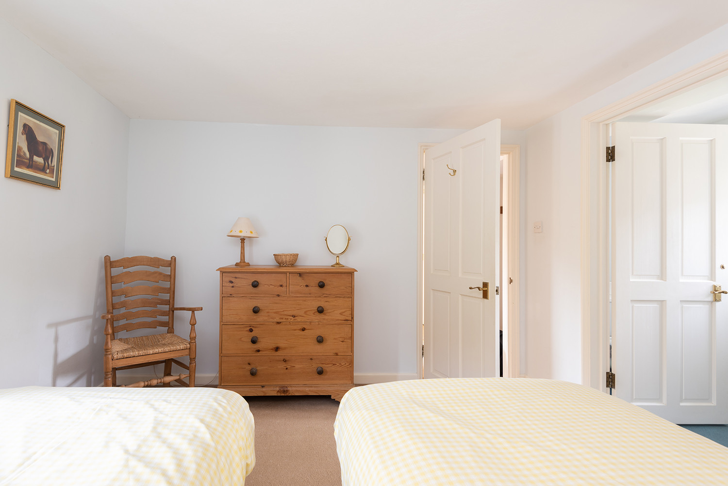 Another look at the twin room 