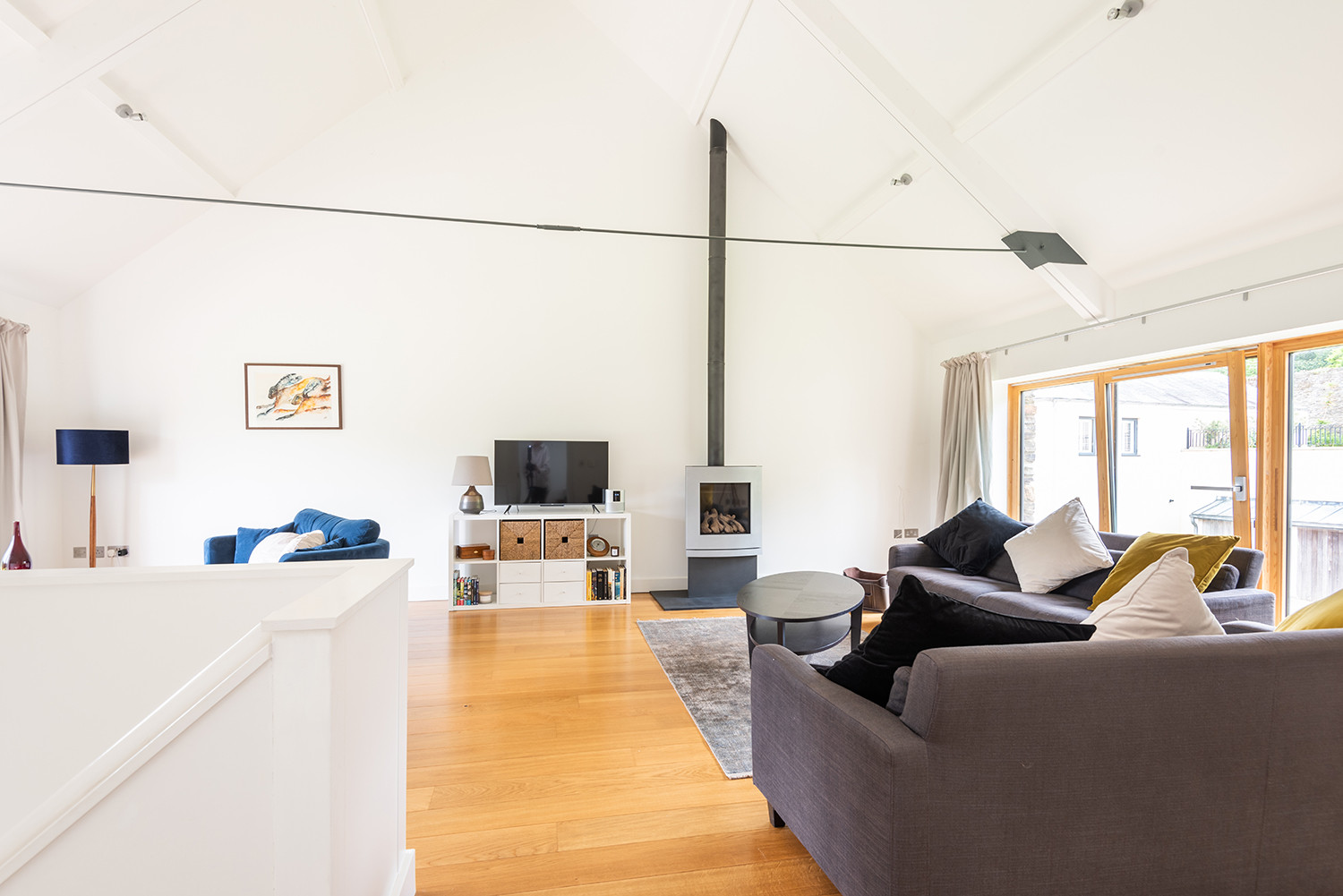 Bright, double aspect sitting room.