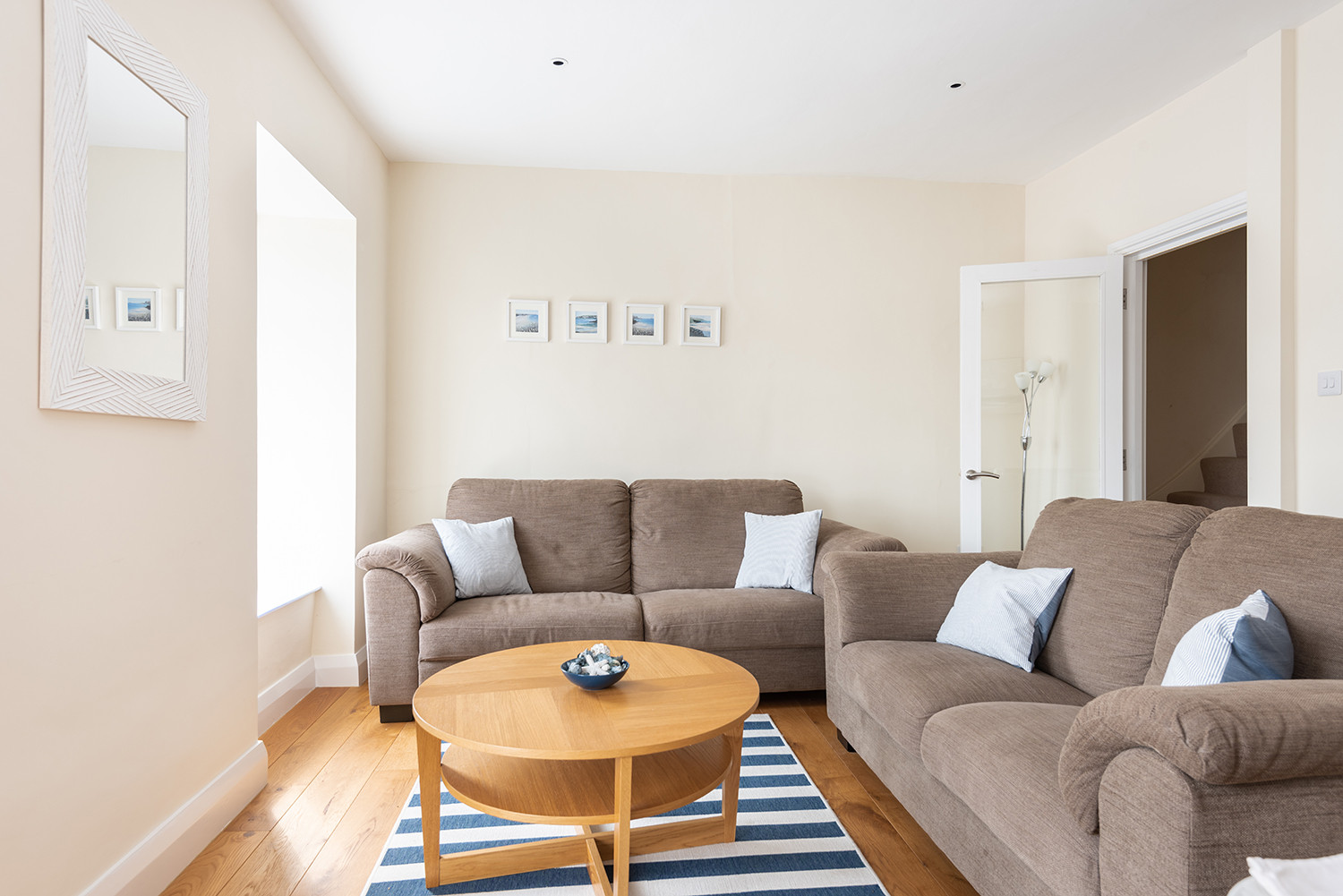 Sitting room with bay windows