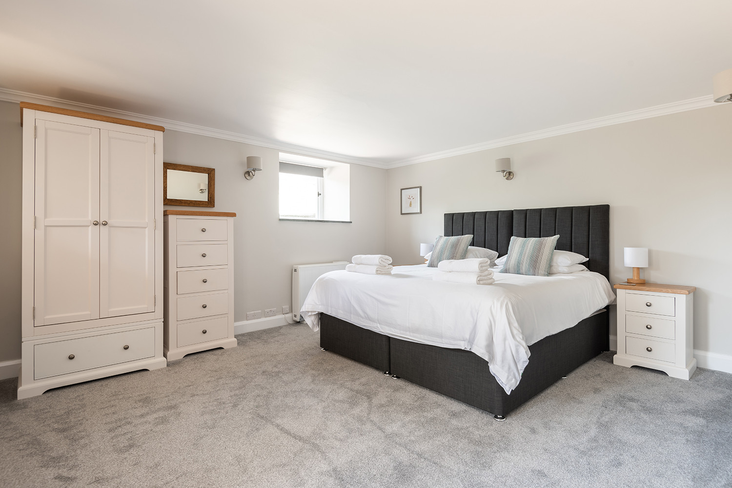 The first ground floor twin/superking room. 