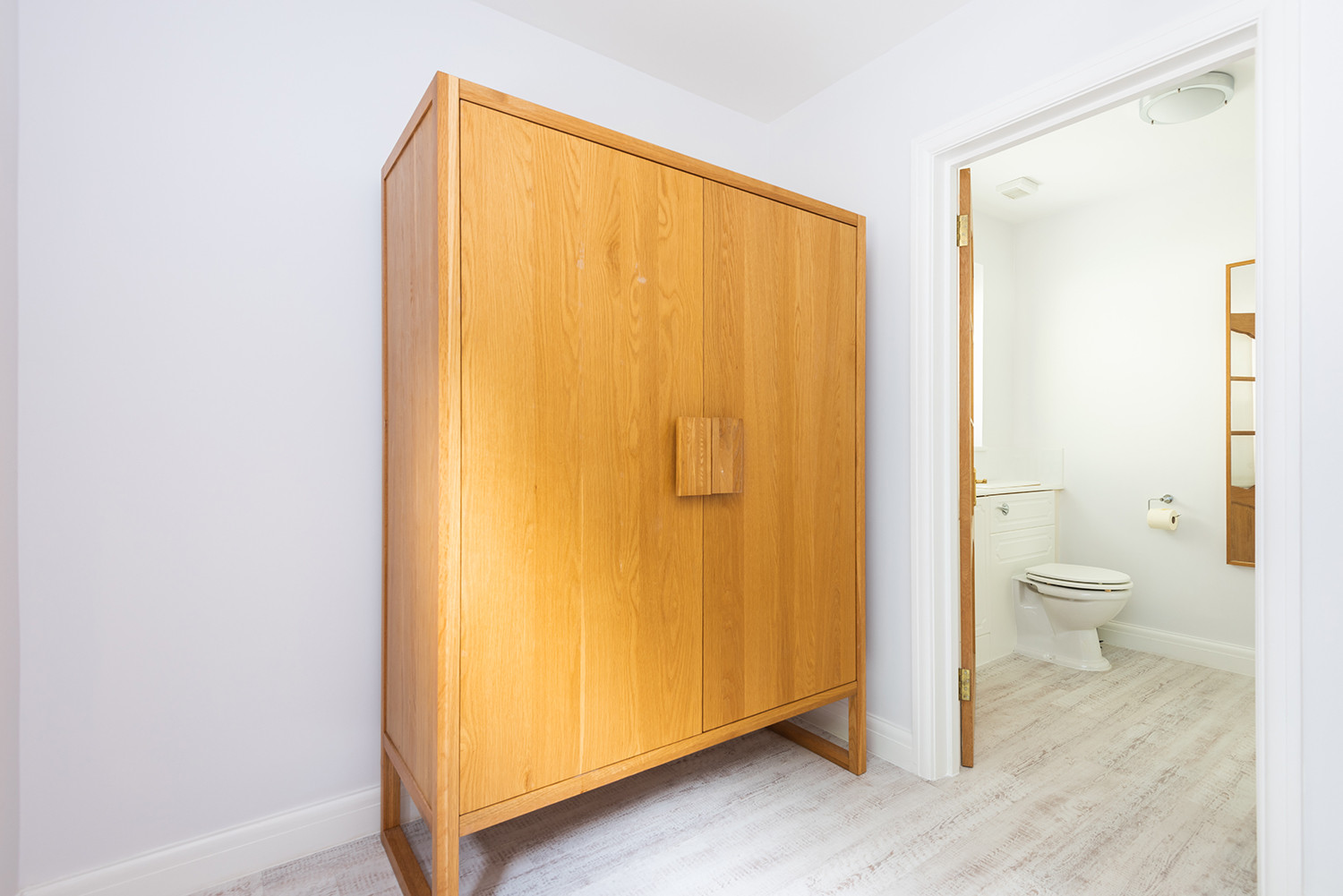 The dressing room, also ideal for a cot 