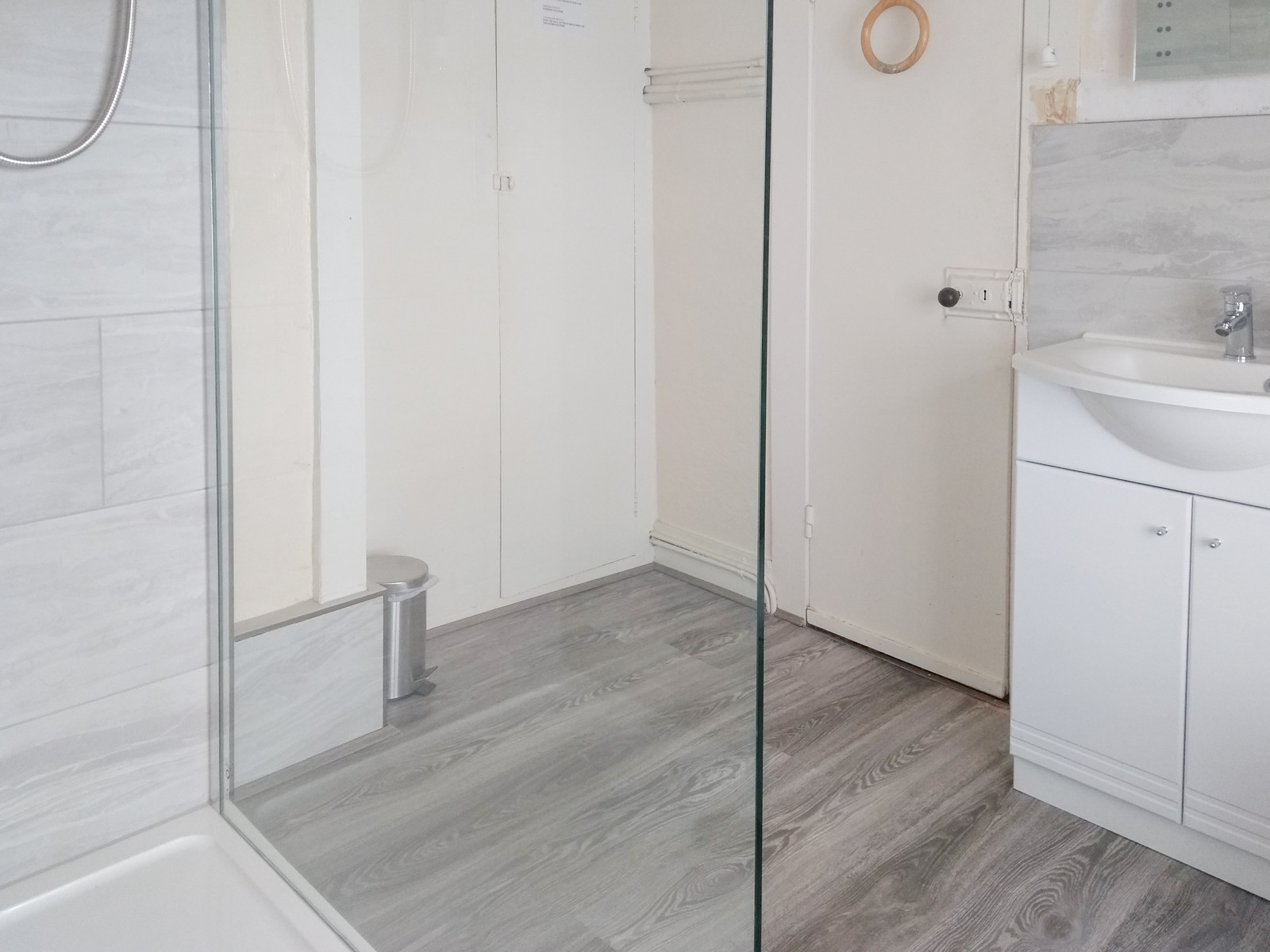 The new large walk in shower room