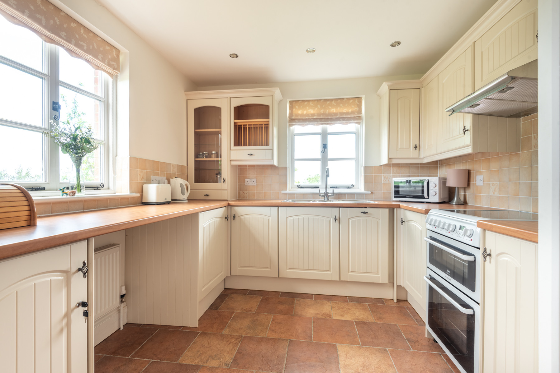 Good sized kitchen with sea views-perfect for preparing special holiday treats overlooking the fields and sea 