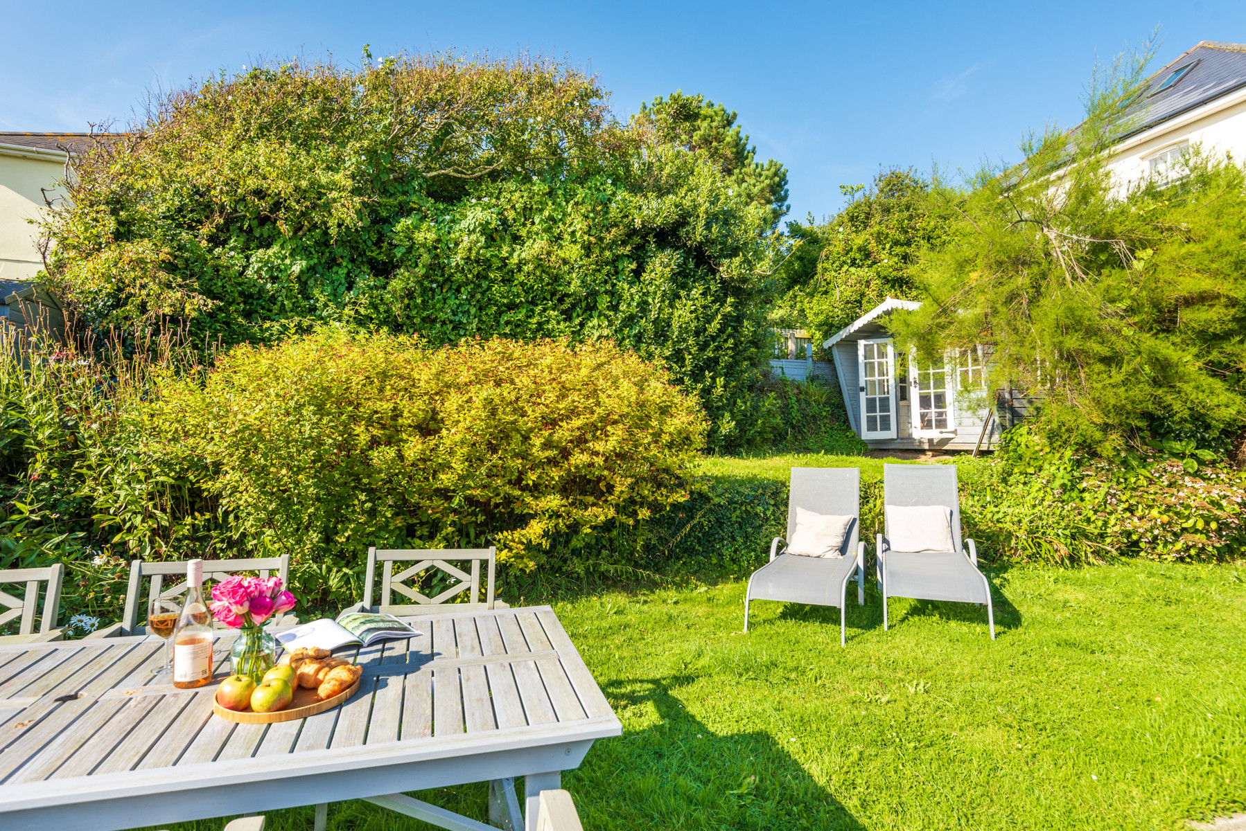 A gorgeous garden to lounge in.