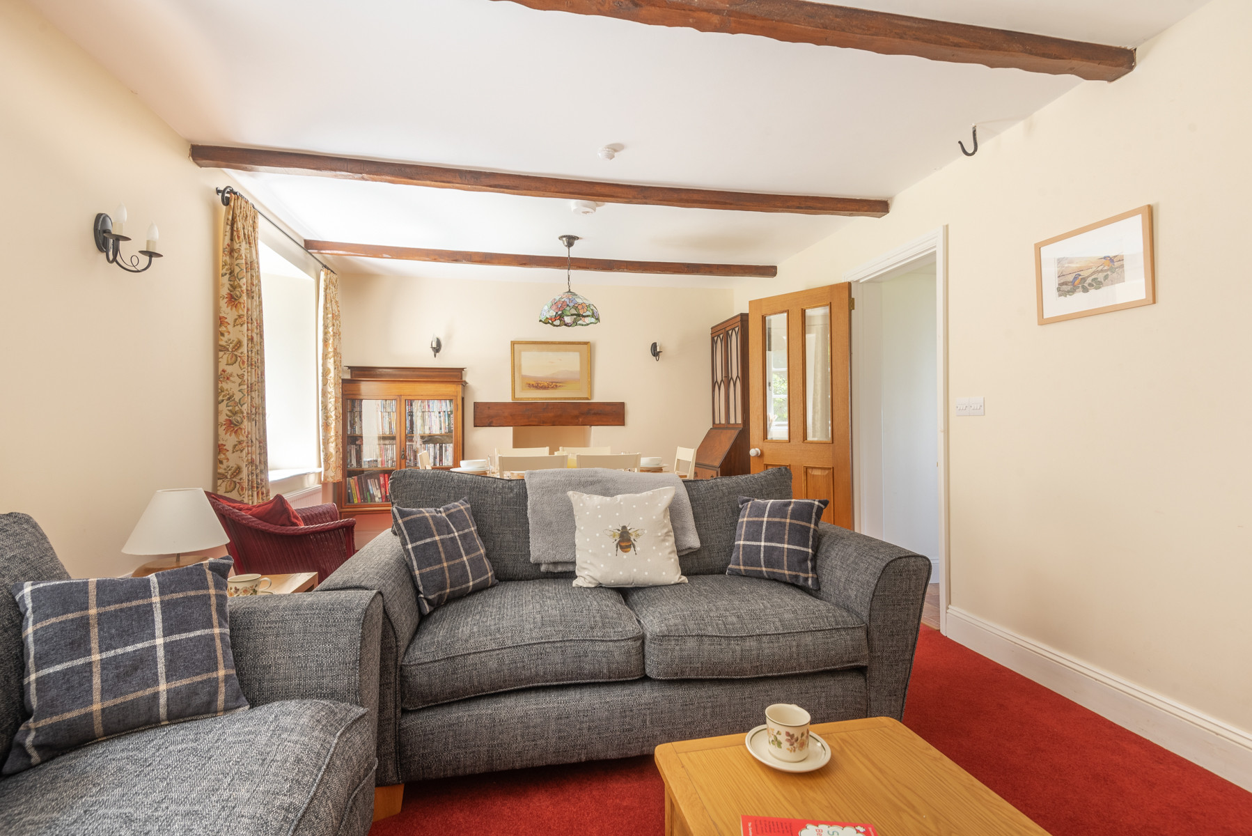 Perfect cosy winter breaks, or gorgeous al fresco living-Widewell Cottage is great all year!