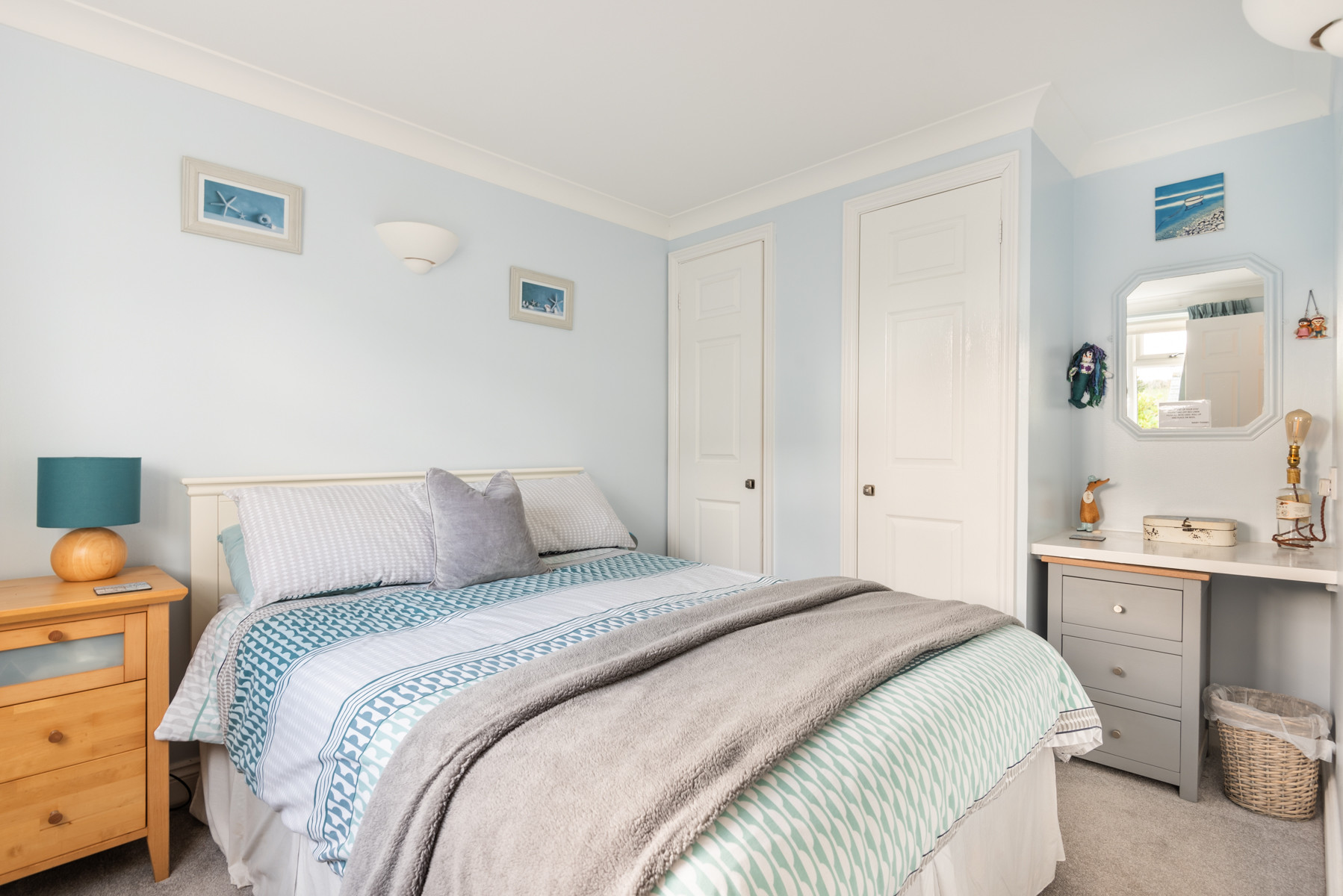 Main bedroom with dressing table