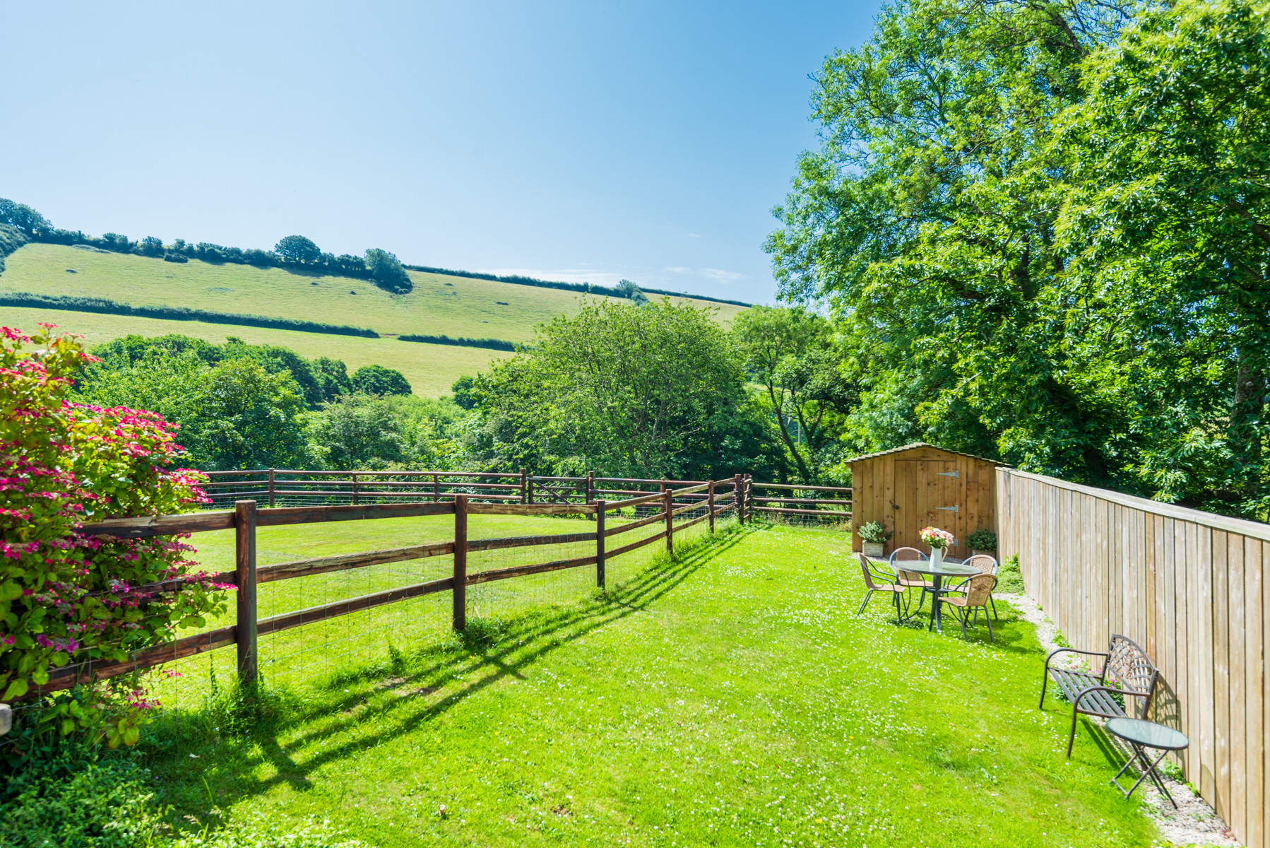 Lovely garden overlooking the countryside beyond