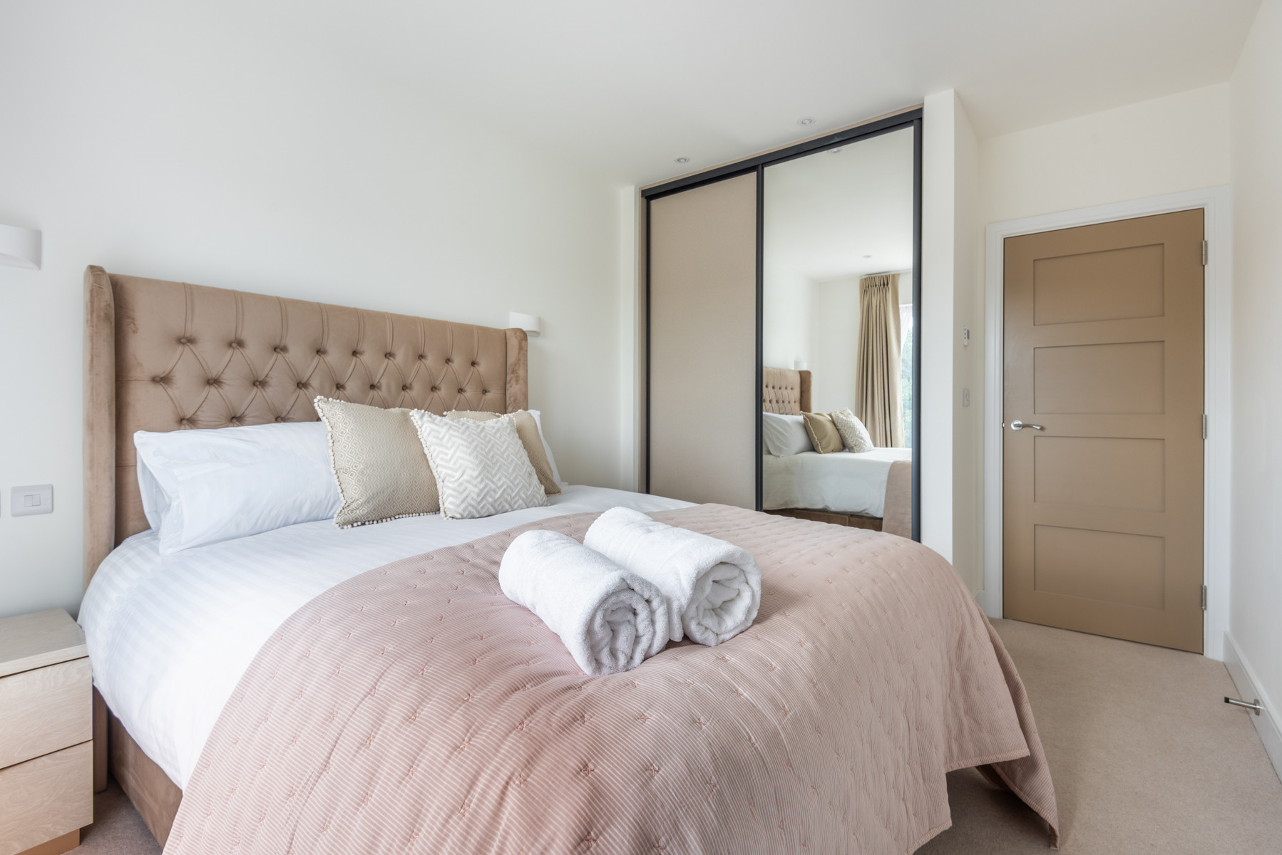 Another view of bedroom 3 showing the wardrobe