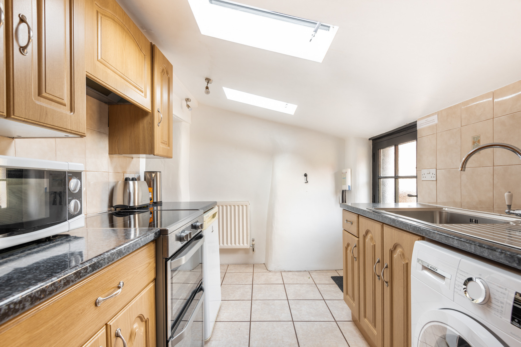 Another look at the kitchen