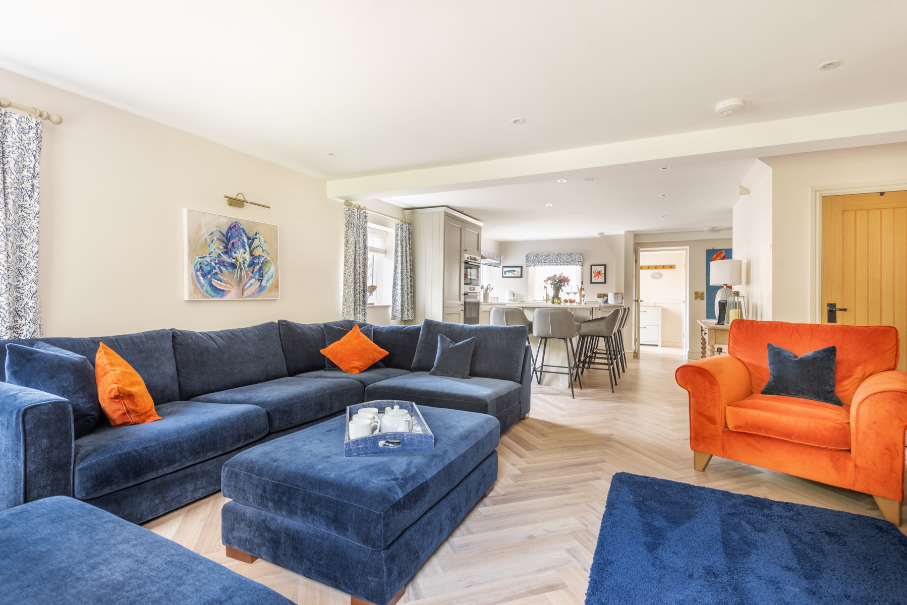 Another view of the lounge area